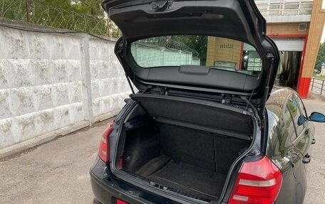 BMW 1 серия, 2007 год, 650 000 рублей, 8 фотография