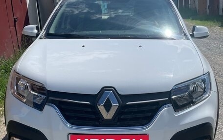 Renault Sandero II рестайлинг, 2022 год, 1 690 000 рублей, 1 фотография