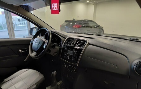 Renault Sandero II рестайлинг, 2016 год, 914 000 рублей, 13 фотография
