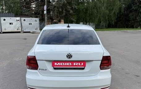 Volkswagen Polo VI (EU Market), 2017 год, 900 000 рублей, 3 фотография