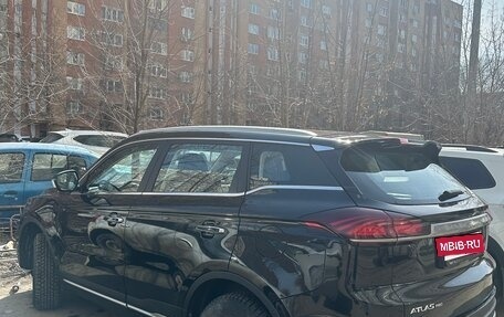 Geely Atlas, 2022 год, 1 950 000 рублей, 4 фотография