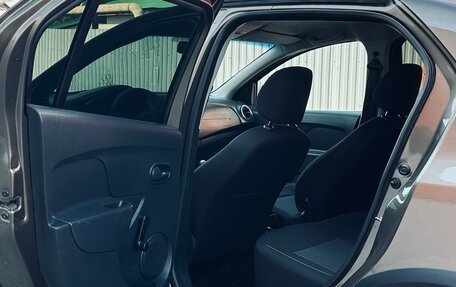 Renault Logan II, 2019 год, 1 020 000 рублей, 12 фотография