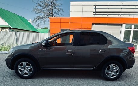 Renault Logan II, 2019 год, 1 020 000 рублей, 4 фотография