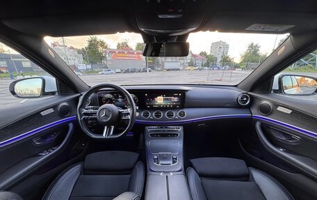 Mercedes-Benz E-Класс, 2022 год, 4 950 000 рублей, 7 фотография
