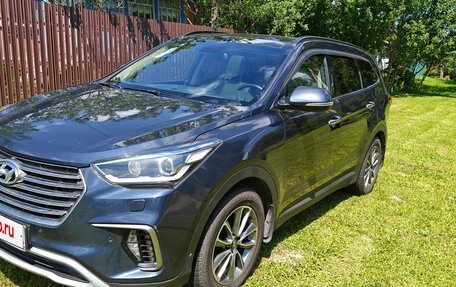 Hyundai Santa Fe III рестайлинг, 2017 год, 2 450 000 рублей, 3 фотография