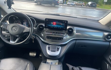 Mercedes-Benz V-Класс, 2021 год, 5 500 000 рублей, 10 фотография