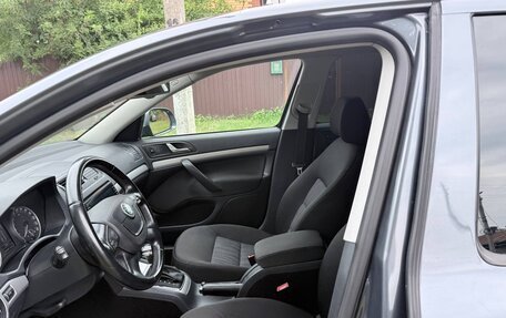 Skoda Octavia, 2011 год, 830 000 рублей, 10 фотография