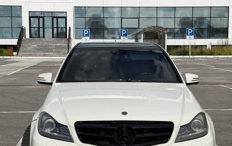 Mercedes-Benz C-Класс, 2012 год, 1 050 000 рублей, 5 фотография