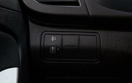 Hyundai Solaris II рестайлинг, 2015 год, 1 050 000 рублей, 17 фотография