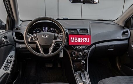 Hyundai Solaris II рестайлинг, 2015 год, 1 050 000 рублей, 6 фотография