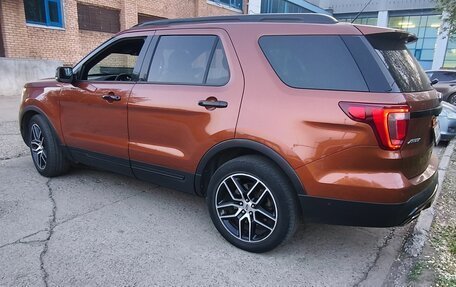 Ford Explorer VI, 2015 год, 2 420 000 рублей, 34 фотография