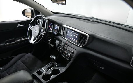 KIA Sportage IV рестайлинг, 2021 год, 2 040 000 рублей, 10 фотография