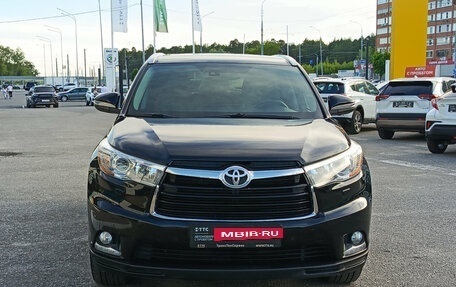 Toyota Highlander III, 2015 год, 3 000 000 рублей, 6 фотография