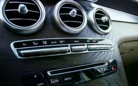 Mercedes-Benz GLC, 2017 год, 3 100 000 рублей, 21 фотография