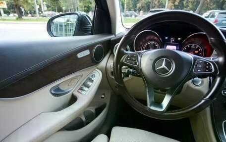 Mercedes-Benz GLC, 2017 год, 3 100 000 рублей, 23 фотография