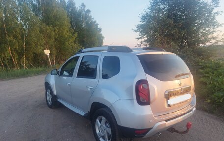 Renault Duster I рестайлинг, 2017 год, 1 900 000 рублей, 4 фотография
