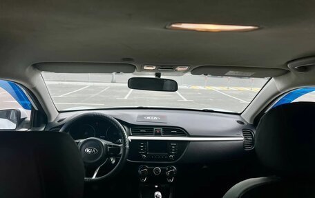 KIA Rio IV, 2017 год, 825 000 рублей, 4 фотография