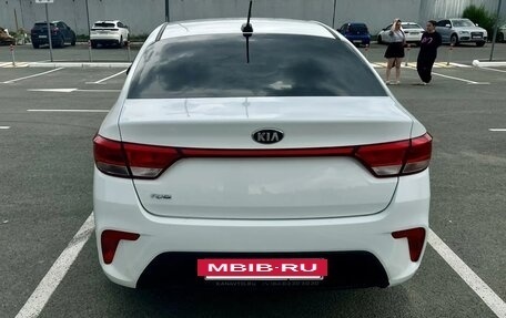 KIA Rio IV, 2017 год, 825 000 рублей, 10 фотография