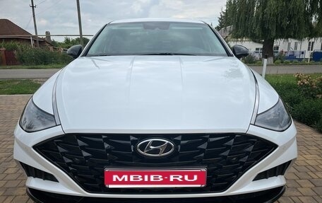 Hyundai Sonata VIII, 2020 год, 2 650 000 рублей, 4 фотография