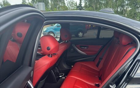 BMW 3 серия, 2018 год, 3 950 000 рублей, 3 фотография