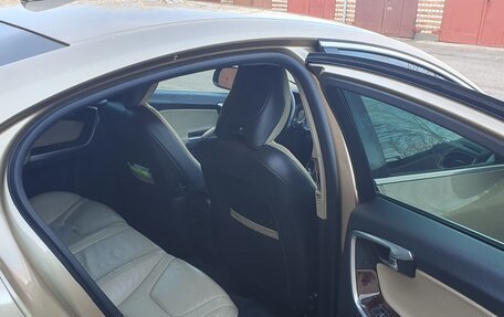 Volvo S60 III, 2011 год, 895 000 рублей, 3 фотография