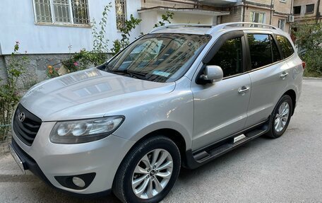 Hyundai Santa Fe III рестайлинг, 2011 год, 1 700 000 рублей, 2 фотография