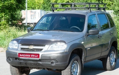 Chevrolet Niva I рестайлинг, 2016 год, 579 000 рублей, 3 фотография