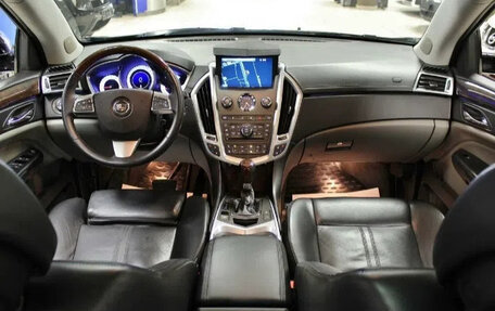 Cadillac SRX II рестайлинг, 2011 год, 900 000 рублей, 10 фотография