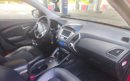 Hyundai ix35 I рестайлинг, 2012 год, 920 000 рублей, 8 фотография