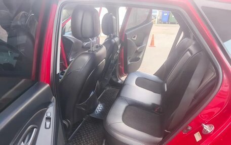 Hyundai ix35 I рестайлинг, 2012 год, 920 000 рублей, 10 фотография