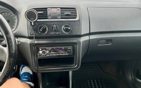 Skoda Fabia II, 2012 год, 350 000 рублей, 10 фотография