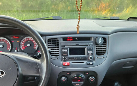 KIA Rio II, 2011 год, 530 000 рублей, 11 фотография