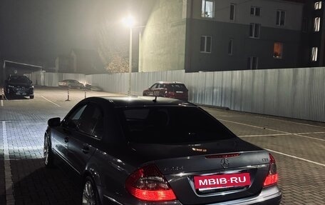 Mercedes-Benz E-Класс, 2006 год, 1 400 000 рублей, 17 фотография