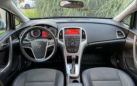 Opel Astra J, 2011 год, 710 000 рублей, 6 фотография