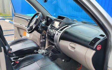 Mitsubishi Pajero Sport II рестайлинг, 2015 год, 1 650 000 рублей, 5 фотография