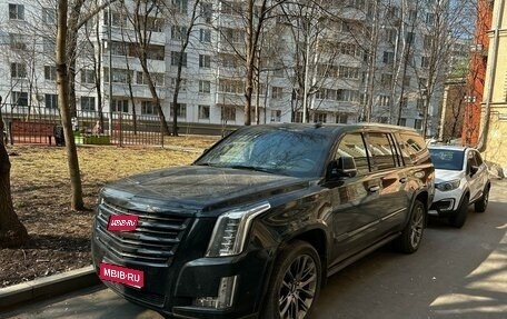 Cadillac Escalade IV, 2019 год, 4 500 000 рублей, 1 фотография