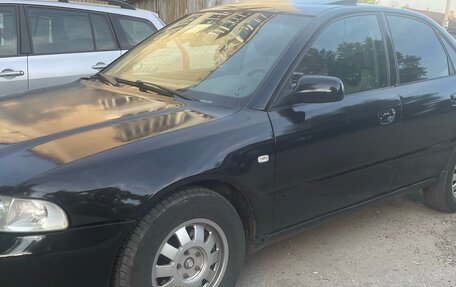 Audi A4, 2000 год, 275 000 рублей, 2 фотография