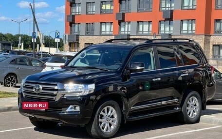 Toyota Land Cruiser 200, 2016 год, 6 200 000 рублей, 3 фотография