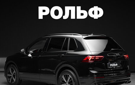 Volkswagen Tiguan II, 2018 год, 3 000 000 рублей, 4 фотография