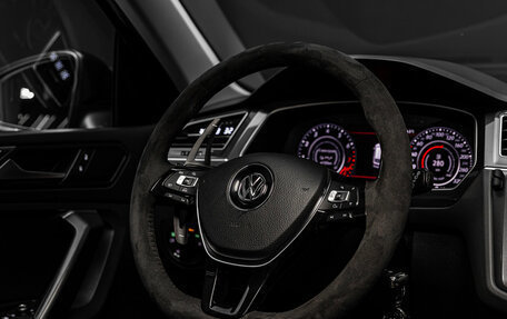 Volkswagen Tiguan II, 2018 год, 3 000 000 рублей, 17 фотография