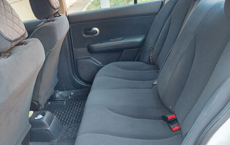 Nissan Tiida, 2011 год, 930 000 рублей, 10 фотография