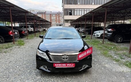Toyota Camry, 2014 год, 1 800 000 рублей, 2 фотография