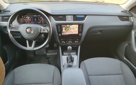 Skoda Octavia, 2018 год, 1 500 000 рублей, 3 фотография