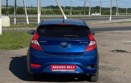 Hyundai Solaris II рестайлинг, 2011 год, 500 000 рублей, 4 фотография