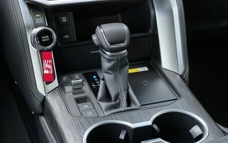 Toyota Land Cruiser, 2026 год, 16 990 000 рублей, 16 фотография