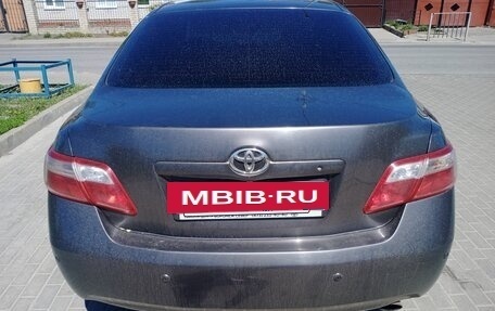 Toyota Camry, 2007 год, 900 000 рублей, 4 фотография