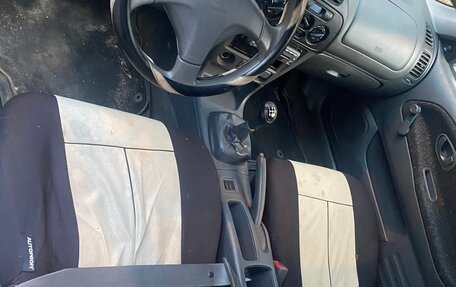 Mitsubishi Colt VI рестайлинг, 2000 год, 125 000 рублей, 5 фотография