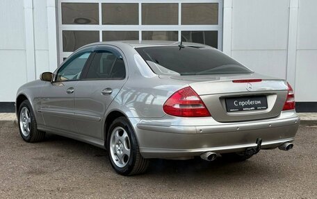 Mercedes-Benz E-Класс, 2003 год, 1 100 000 рублей, 3 фотография