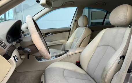 Mercedes-Benz E-Класс, 2003 год, 1 100 000 рублей, 9 фотография