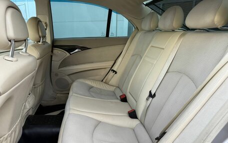 Mercedes-Benz E-Класс, 2003 год, 1 100 000 рублей, 10 фотография